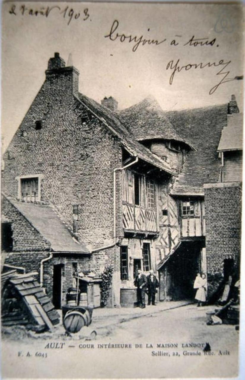 Aa13 - Le Victor Hugo - Sejour D'Exception Dans Un Appartement Historique Ault Ngoại thất bức ảnh